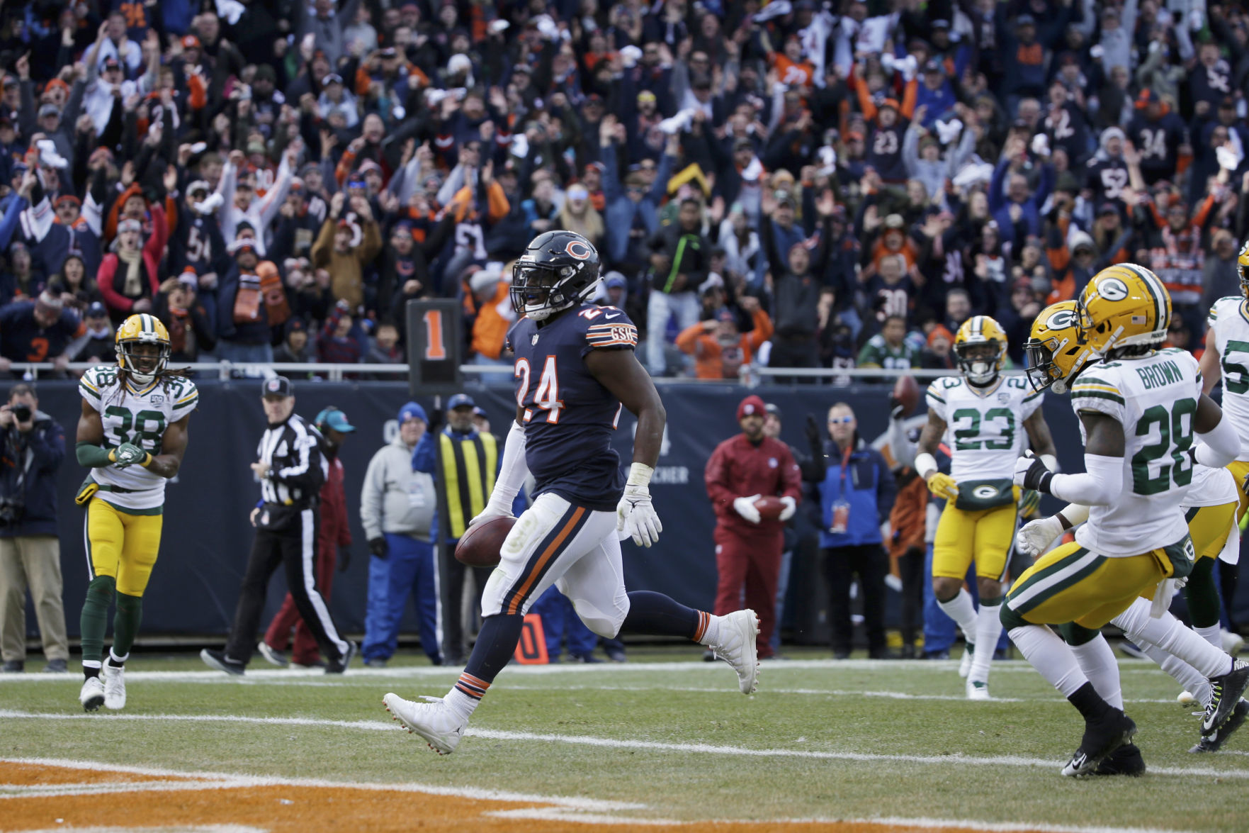 Bears 24, Packers 17